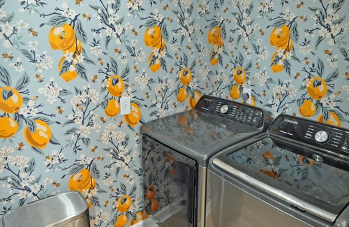 Crescent Beach Villa | Luxury 3BR2B Condo with Pool, Close to Beach, Sleeps 8