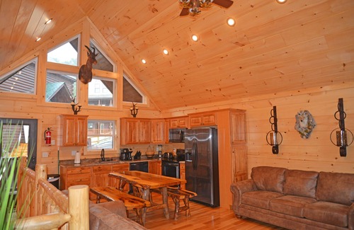 Gatlinburg Cabin | Luxury 4 King Suites, 4 Bath Log Cabin Close to Town & Trolley