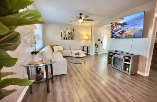 East County Civic Group House | Luxury 4BR Getaway with Private Pool & Cozy Vibes!