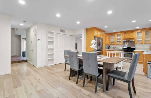 Whittier House | Luxury 4BR Home with Lush Garden Oasis & Resort-Style Amenities #41808