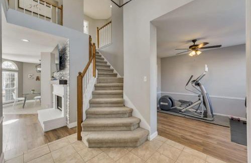 Rowlett House | Luxury 5 BR Jacuzzi Gym Near Lake for large Fam