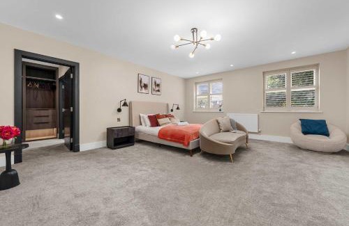 Didsbury House | Luxury 5 Star Didsbury Home by City SuperHost