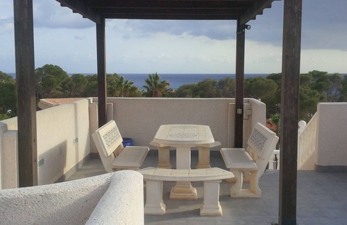 La Azohia Villa | Luxury 5* Villa own Pool & Gardens in La'Azohia. 5 mins walk to Beach. Free WiFi