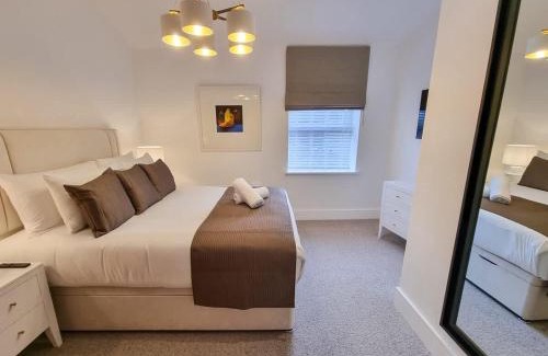 Trafford Apartment | Luxury Altrincham Apartment by City SuperHost