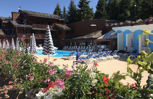 Plagne 1800 Apartment | Luxury apartment 200m2, 6 bedrooms 12 persons, heated swimming pool
