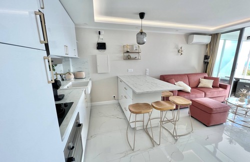 Cap d'Ail Apartment | Luxury apartment AC sea view 5min to Monaco ! Overflowing swimming pool