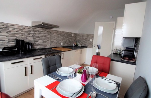 Bergisch Gladbach House | Luxury apartment BGL-12 near Cologne City/Messe