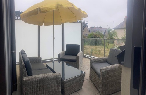 Perros-Guirec Apartment | Luxury apartment on the Côte de Granit Rose, 600 meters from the beach.