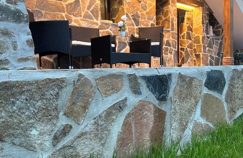 Cuestespines Cottage | LUXURY APARTMENT IN THE CENTER OF ASTURIAS WITH FIREPLACE AND INTERIOR JACUZZI