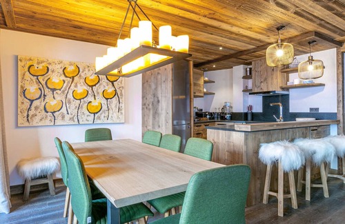 Val-d'Isere Apartment | Luxury apartment with pool, WiFi, and parking in Val-d'Isère