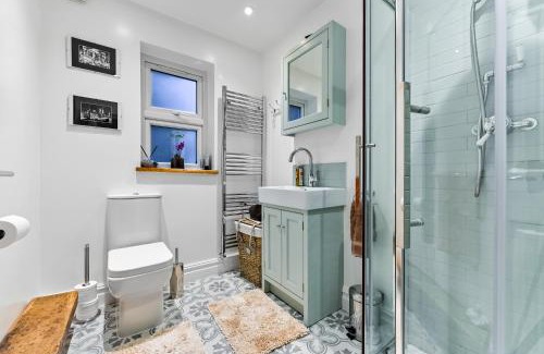 Maidenhead Apartment | Luxury Apartment with parking Central Maidenhead