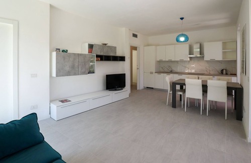 Procchio House | Luxury apartment with private access to the sea.
