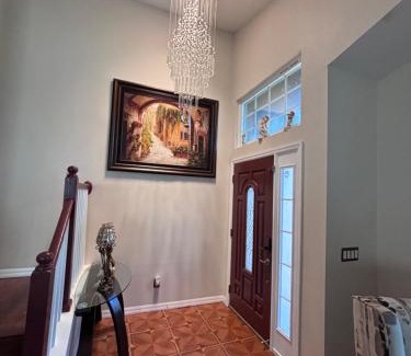 Southeast Orlando House | Luxury Apartment with Lake view