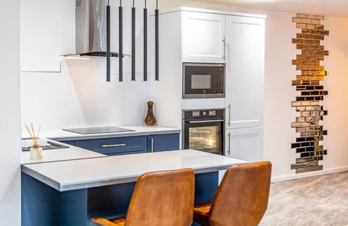 Boston Apartment | Luxury apartment with premium finishes and breathtaking view of Boston Stump.