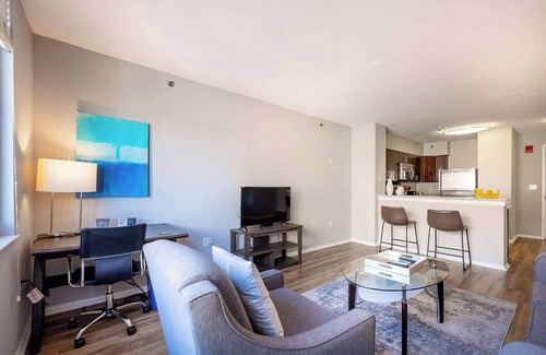 White Plains Apartment | Luxury Apt Downtown Near Train