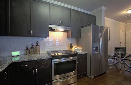 Huntcliff House | Luxury Apt near Ft Jackson