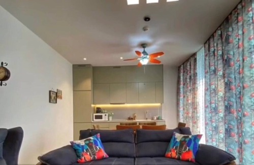 Mtsvane Kontskhi Apartment | Luxury APT on Black Sea beach in lush UNESCO protected Batumi Botanical Gardens
