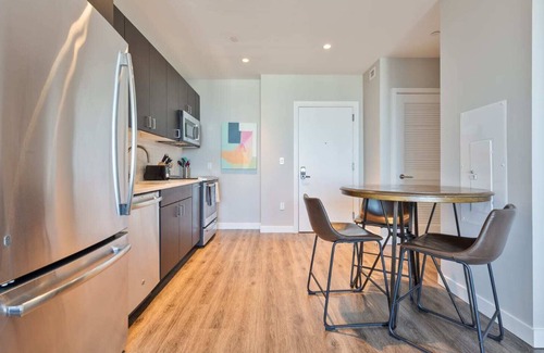 Seaport District Apartment | Luxury Apt with Water Views