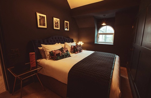 Bowness-on-Windermere House | Luxury Boutique 2 Bed Apartment in the heart of Bowness on Windermere