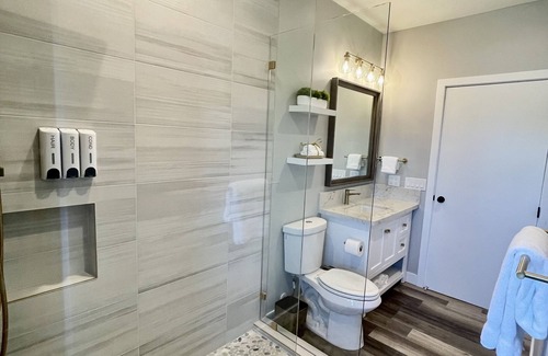 Bay Park Apartment | Luxury Bay/Ocean View suite-San Diego/Mission Bay!