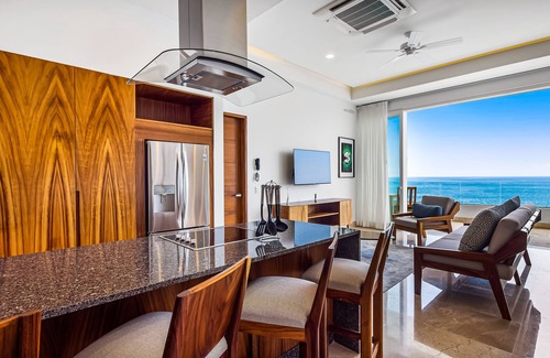 Mismaloya Condo | Luxury bayfront condo with amazing views, pool & spa
