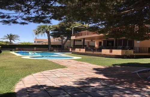 Calabardina Villa | Luxury Beachfront Villa. 5 bedroom . Large private garden and pool. 2 Balconies