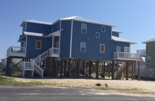 Fort Morgan House | LUXURY BEACH APARTMENT! BEACH, BAY &POOL SLEEPS 4!