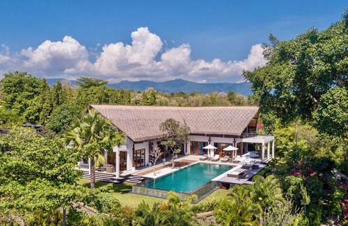 Umeanyar Villa | Luxury Beach & Cliff Villa with Unbelievable Panoramic Views.