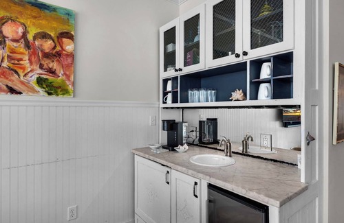 White Sands Condo | ⛱️Luxury Beachfront View-Private Beach Access- Balconies-4BR Beach Dreams