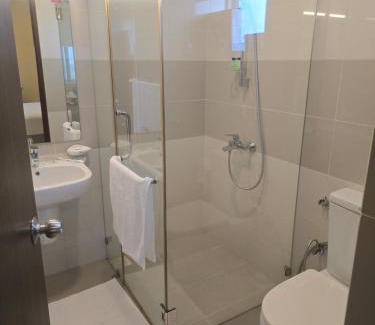 Hendala Apartment | Luxury Beachfront Apartment Your Perfect Getaway