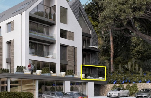 Salcombe Apartment | Luxury beachfront property sleeps 6 - parking