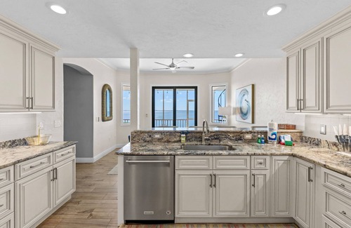 Bayshore Gardens House | Luxury Beachfront Retreat~Pool~Game Room~Sleeps 16