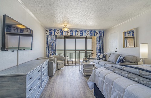 Myrtle Beach Resort | Luxury Beachfront Condo w/resort amenities, newly remodeled, direct ocean views