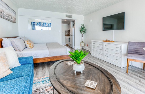 Myrtle Beach Resort | Luxury Beachfront Studio, Endless Ocean Views, Resort Amenities, Newly Remodeled