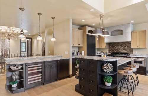 Bigfork Ski Chalet | Luxury Bear Dance Chalet in exclusive gated community! Fireplace! Boat Dock!