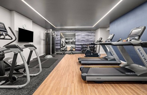 Downtown Vancouver House | Luxury boutique Rooms located in the heart of the Vancouver Waterfront Park