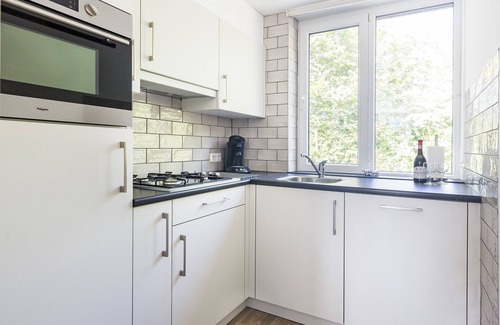 Ouddorp House | Luxury bungalow suitable for 6 people. 1 km away from the beach/center.