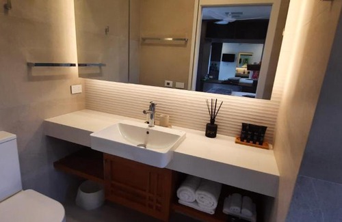 Sanctuary Point House | Luxury by the Basin