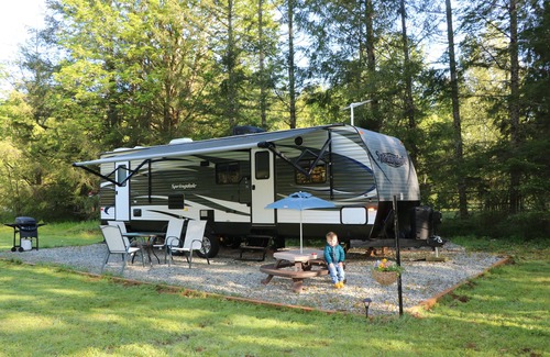 Marblemount House | Luxury Cascade River Camping - Gateway to North Cascades National Park