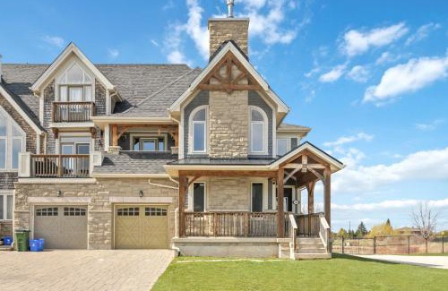 Craigleith Ski Chalet | Luxury Chalet-Walk to Beach/Village w Mtn View