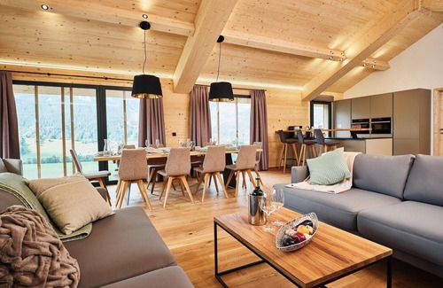 Haus im Ennstal Ski Chalet | Luxury chalet with pool and sauna by the ski lift