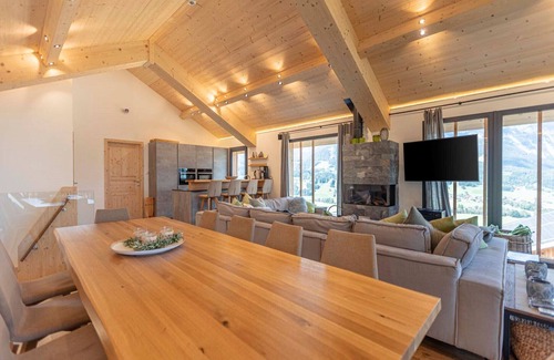 Haus im Ennstal Ski Chalet | Luxury chalet with pool and sauna by the ski lift