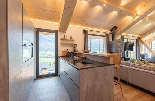 Haus im Ennstal Ski Chalet | Luxury chalet with pool and sauna by the ski lift