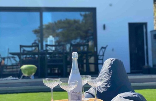 Radipole House | Luxury coastal property with private indoor pool.