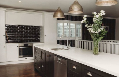New Plymouth House | Luxury Coastal Retreat in New Plymouth