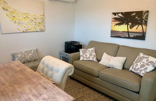 Coconut Grove House | Luxury Coconut Grove, Kailua Vacation Home