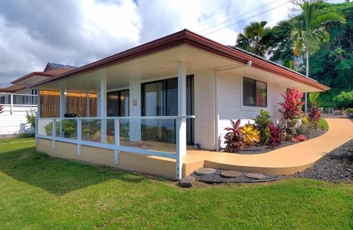 Holualoa Cottage | Luxury Coffee Farm -Endless Views -Pool - Now Totally Exclusive