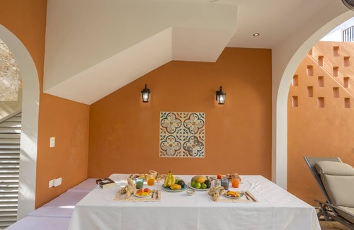 Barrio de Santiago Villa | Luxury Colonial Villa In Historic Center - Santiago. A decade of happy guests.