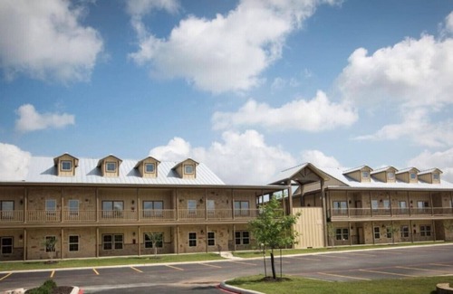 Gruene Condo | Luxury Condo Hidden Gem of Gruene Resort A4
