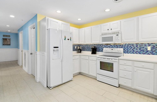 Midtown Ocean City Condo | Luxury Condo - Ocean view! spacious 1,728 sq ft. Sun. to Sun. rentals in summer